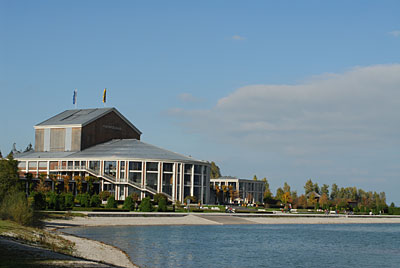 Great Location: Festspielhaus Füssen across the lake facing famous "Schloss Neuschwanstein" - in 2007 home of Popstars On Stage TV-Series for many weeks.